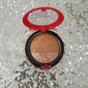 MAC Sharon Osbourne Bronzer
